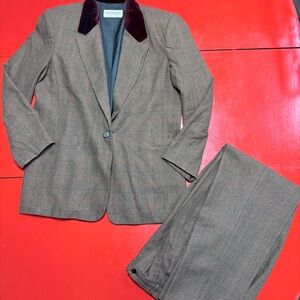 Collections International wool blend brown plaid suit set velvet maroon collar